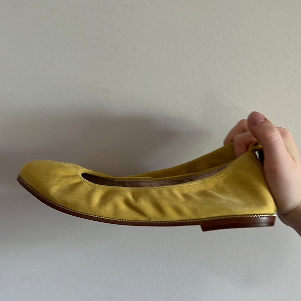 Yellow botkier flats